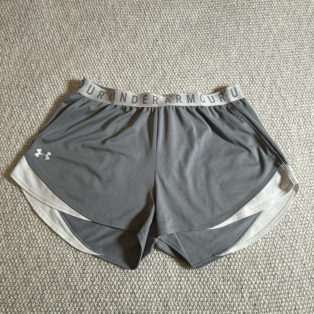 Under Armour Short Women XLarge Loose Gray & White New